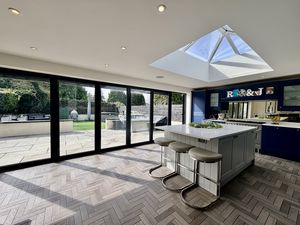 Photo 18- click for photo gallery